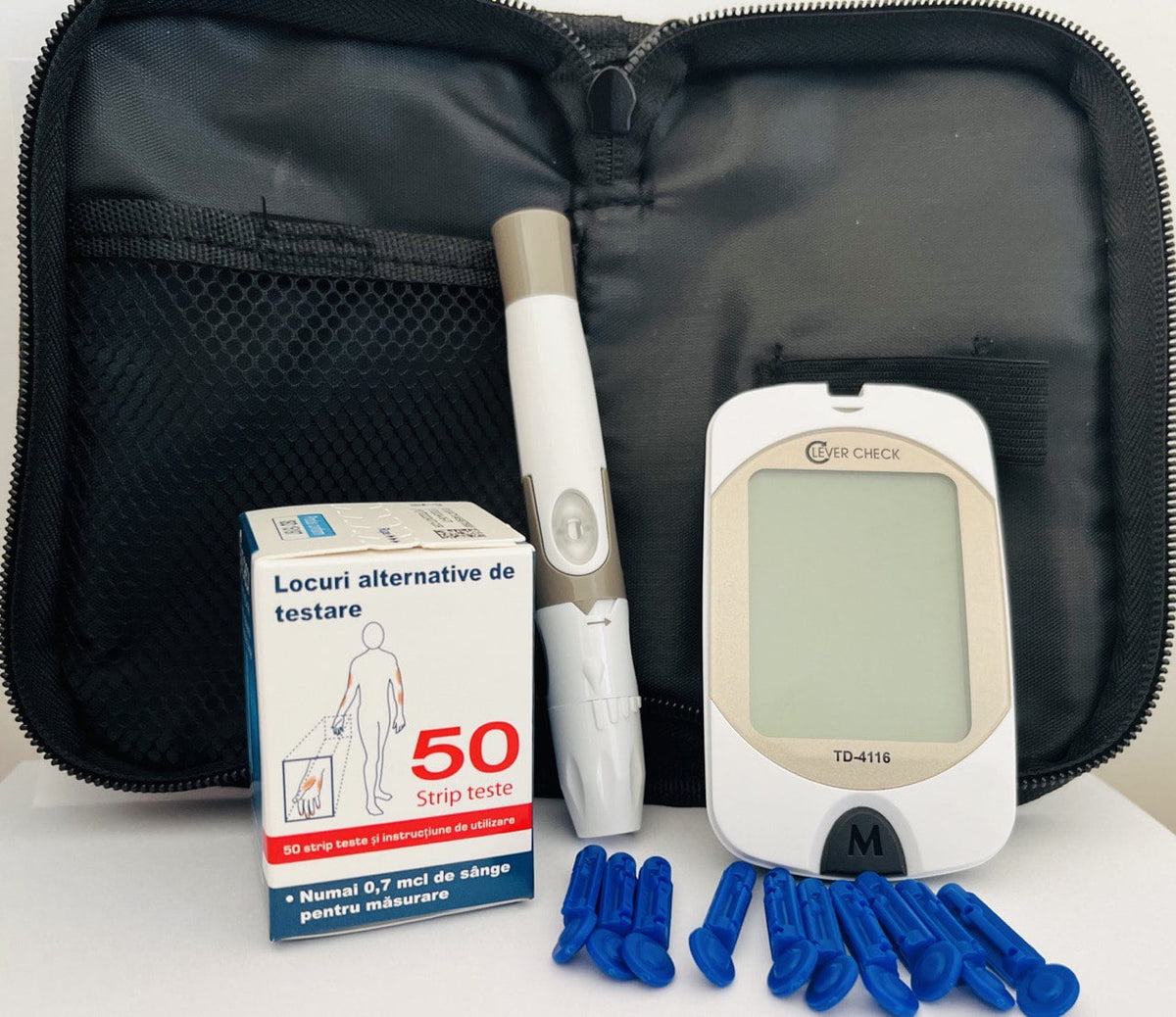 50 strip-teste + 10 lantete +1 Glucometru CLEVER CHECK + husă, dispozitiv de lansare a lanțetelor